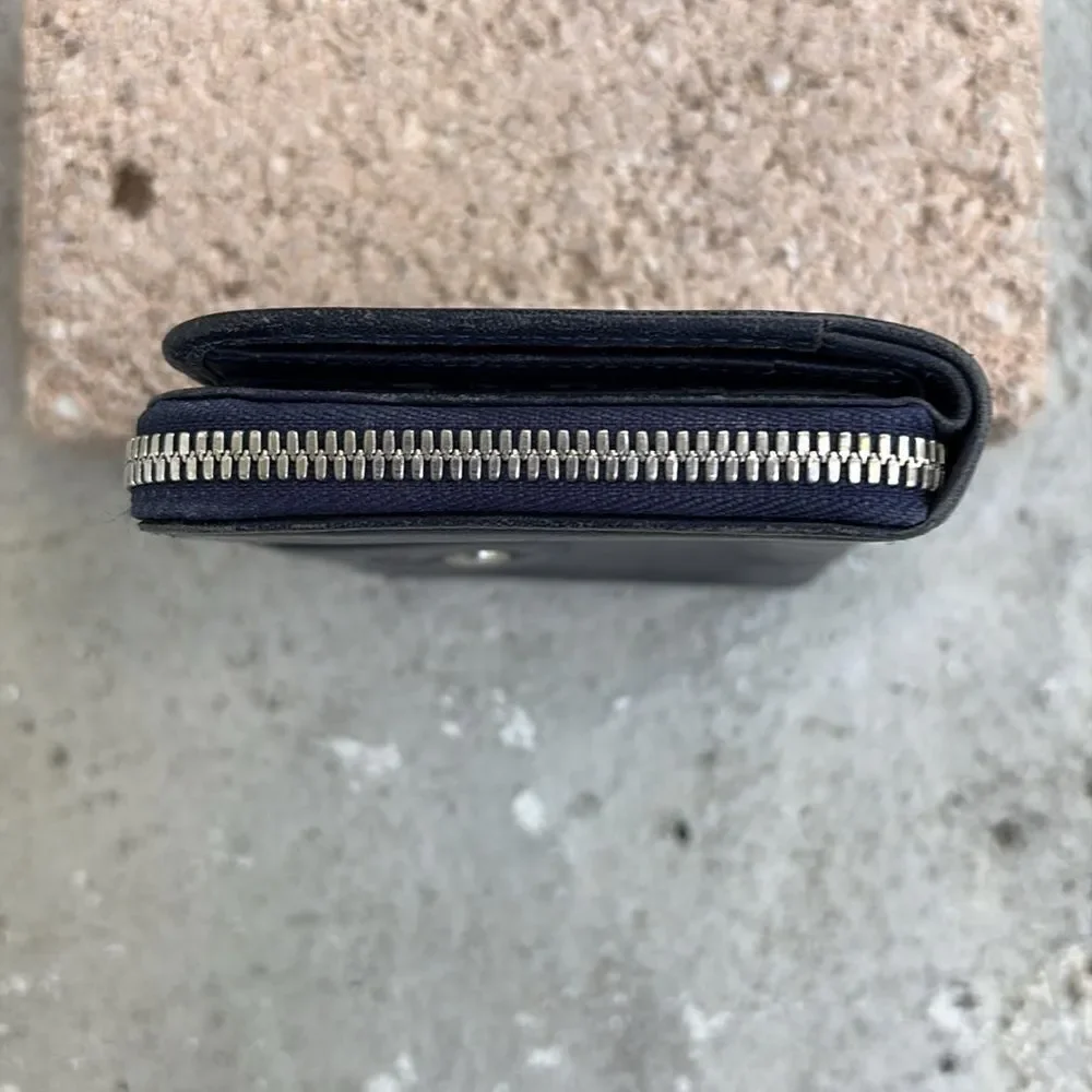 Longchamp  wallet